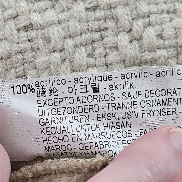 ZARA Boucle Nubby Tassel Sweater Dress in S - Picture 7 of 7